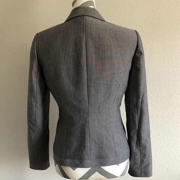 Tahari Grey With White Pinstrip Blazer - Picture 3 of 5